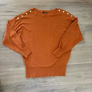 JM Collection Rust Orange Knit Top Size Medium Long Sleeve Sweater Gold